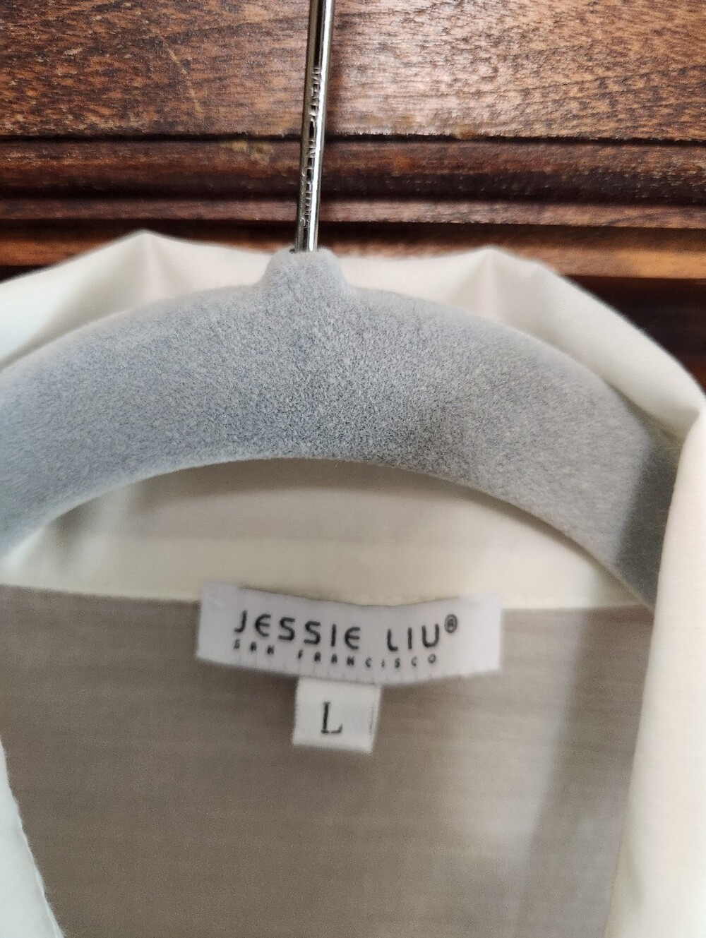 Jessica Liu Emery Blouse with Floral Appliqué In Ivory - Picture 2 of 10